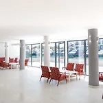 Hotel Apollo 3*