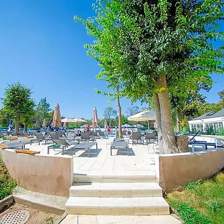 Apollo Hotel