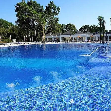 Apollo Hotel Neptun