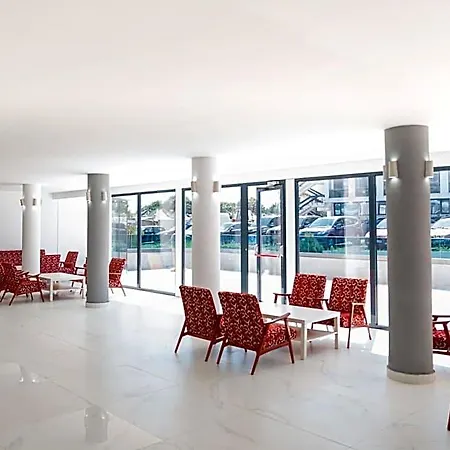 Apollo Hotel 3*