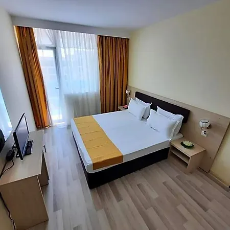 Hotel Apollo 3*